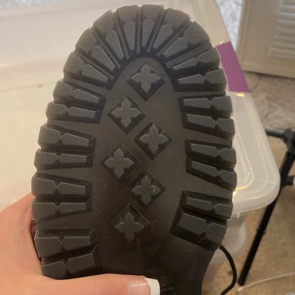 *SOLD* Doc Marten Jadon UK version white platform side zip boot size 8.5 - Picture 8 of 16